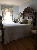 Fleetwood House Bed & Breakfast