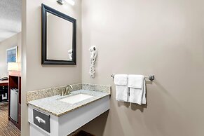 Quality Inn & Suites Gorham Riverside