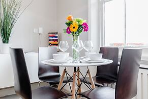 Kensington Apartment with terrace