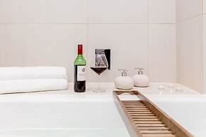 Kensington Apartment with terrace