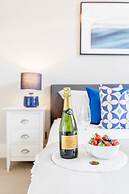 Kensington Apartment with terrace