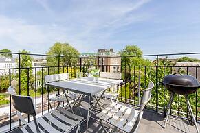 Kensington Apartment with terrace