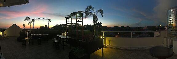 Beinte Singko de Marso Apartments