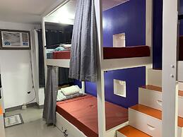 Beinte Singko de Marso Apartments