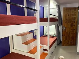 Beinte Singko de Marso Apartments