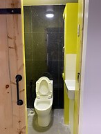 Beinte Singko de Marso Apartments