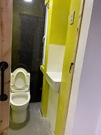 Beinte Singko de Marso Apartments