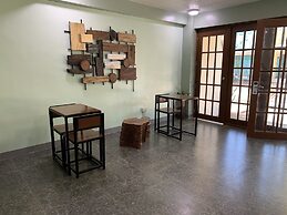 Beinte Singko de Marso Apartments