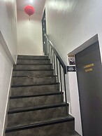 Four Sisters Homestay - Hostel