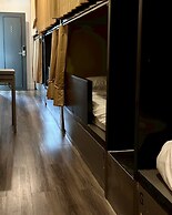 Four Sisters Homestay - Hostel