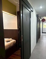 Four Sisters Homestay - Hostel