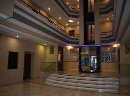 Hotel Ambaji International
