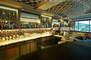 Surin Loft by Holiplanet