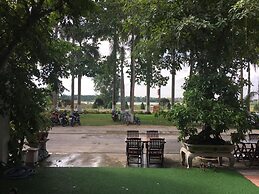 Hana Riverside Villa