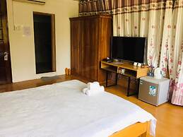 Hana Riverside Villa