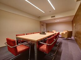 Nido at Quartier del Polo