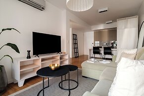 Nido at Quartier del Polo