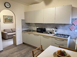 AlbergoDiffusoVolterra