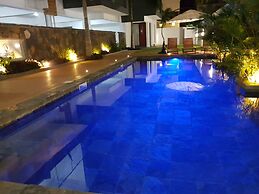 Sugareef West Coast Luxury Penthouse