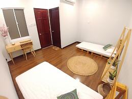 Four of a Kind Hostel