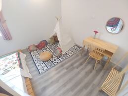 Four of a Kind Hostel