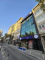 Rays Hotel