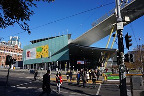 Shadow Play 2Bed Ocean View Apartment