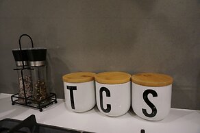 Shadow Play 2Bed Ocean View Apartment