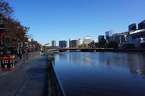 Shadow Play 2Bed Ocean View Apartment