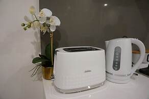 Shadow Play 2Bed Ocean View Apartment