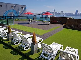 The Blue Guesthouse - Hostel