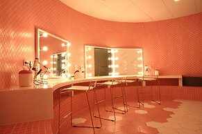 The Blue Guesthouse - Hostel