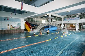 The Blue Guesthouse - Hostel