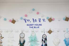The Blue Guesthouse - Hostel