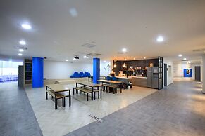 The Blue Guesthouse - Hostel