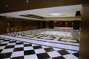 Five Petals Hotel & Banquets