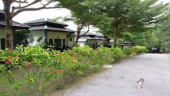 Khaolak Hillside Villa