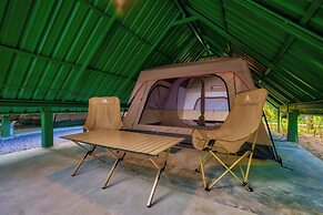 Sawasdee Lagoon Camping & Restaurant