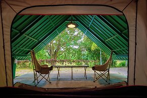 Sawasdee Lagoon Camping & Restaurant