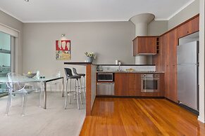 Perfect Location, Viaduct Harbour CBD
