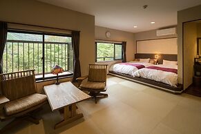 YUFUIN Dining Kitchen ZEN