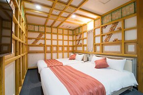 Etavia Yufuin ekimae