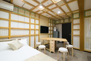 Etavia Yufuin ekimae