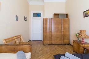 Lakshmi Apartment Novy Arbat 23