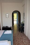 Meltemi Studios and Apartments