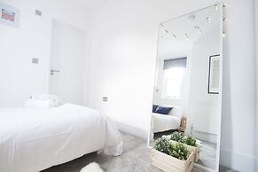 Greyhound Residences by Allô Housing