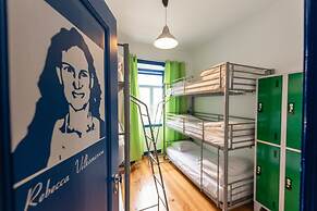 Help Yourself Hostels Parede