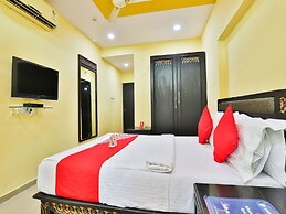 OYO 14549 Hotel Lotus Residency