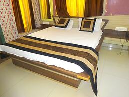 Hotel Raj Palace by Sky Stays