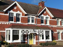 Montrose Guest House